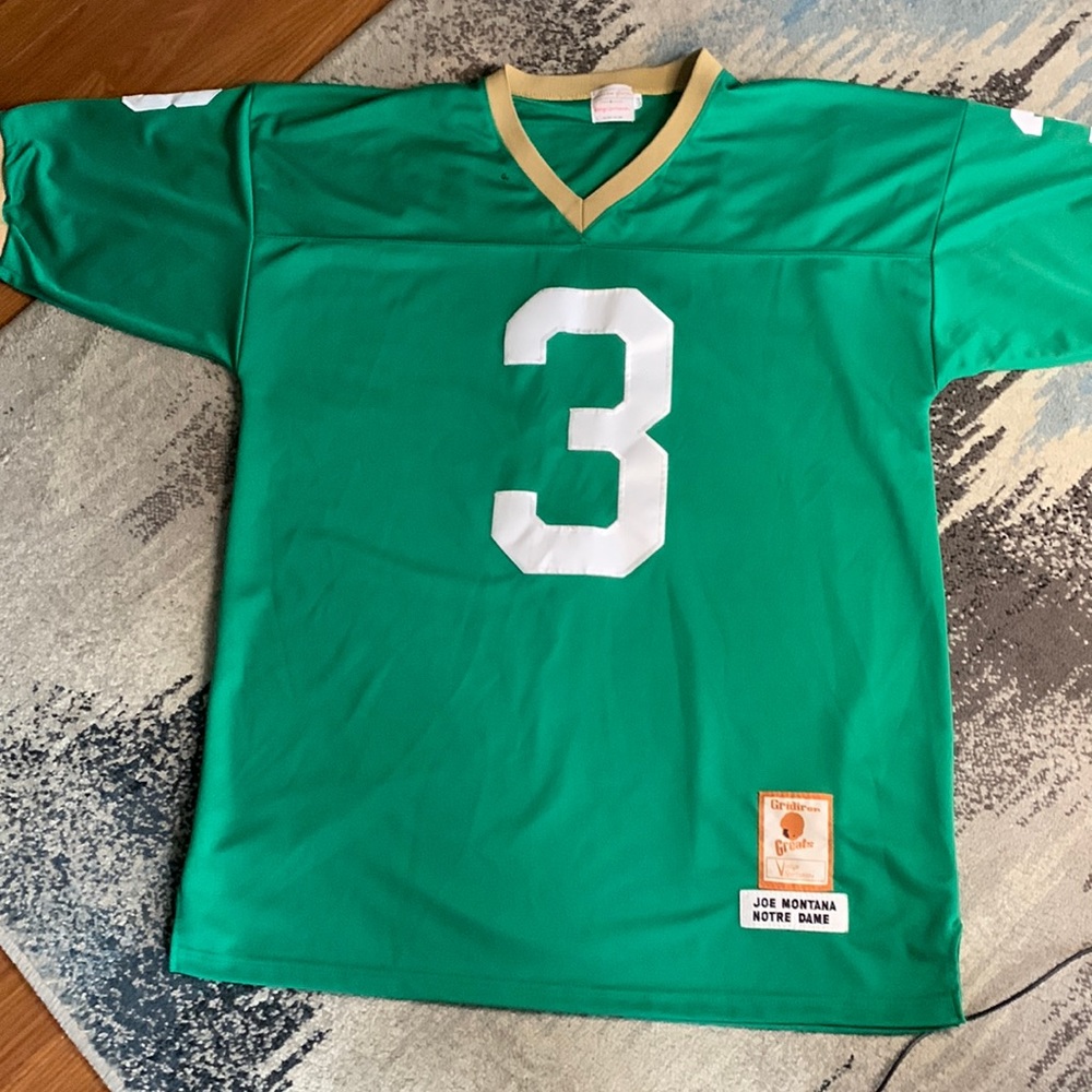 Vintage Joe Montana Notre Dame jersey Size 54